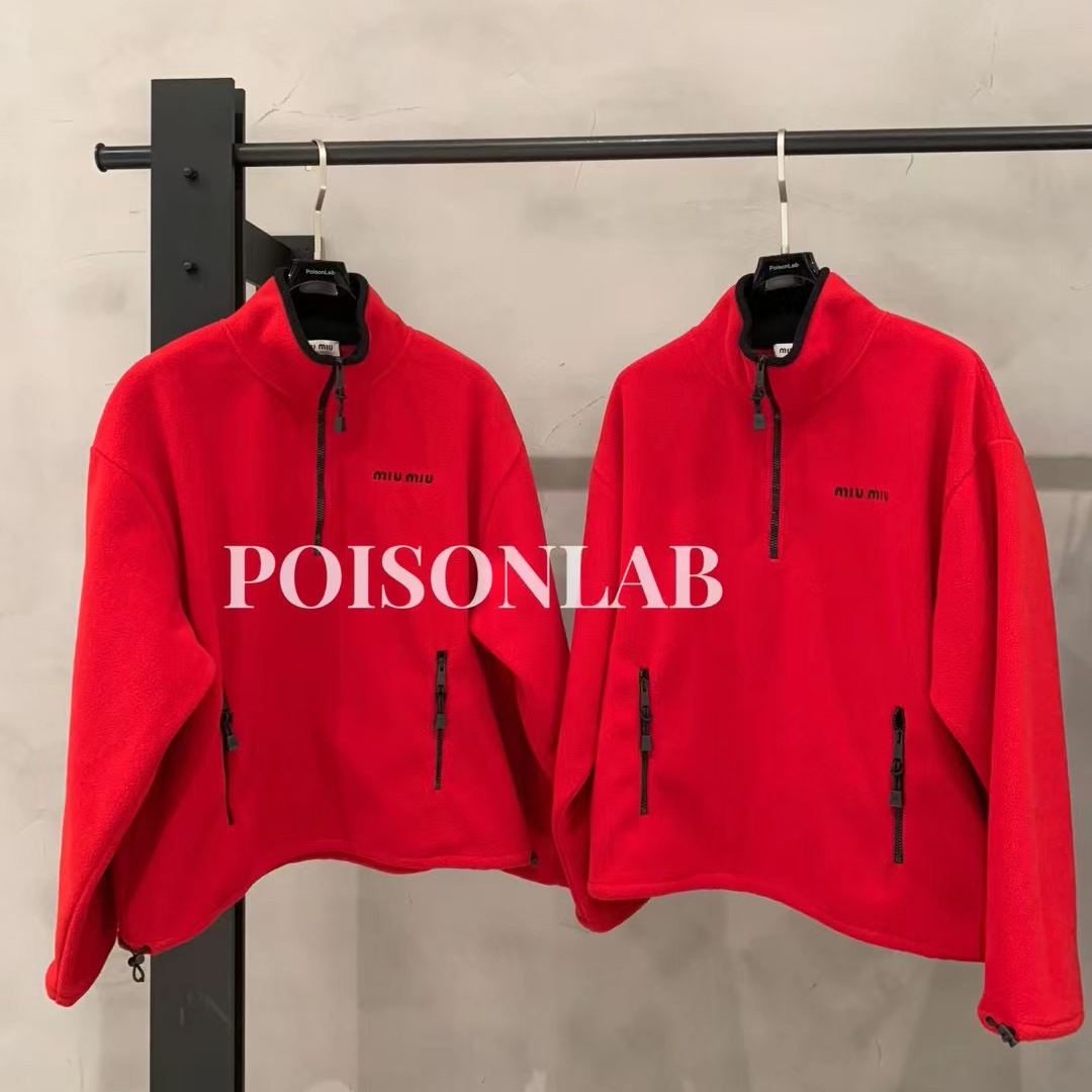 【杭州PoisonLab买手店】MIUMIU缪缪最新款红色摇粒绒半拉链外套