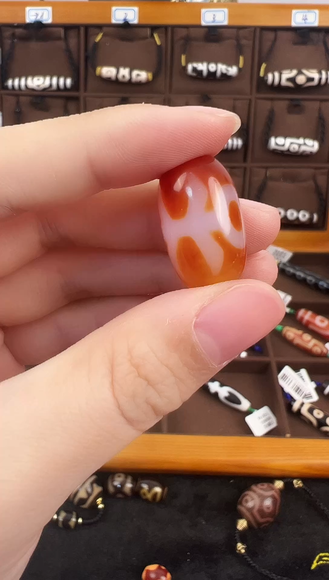 玛瑙/玉髓（覆膜）颈饰未镶嵌96（微瑕）