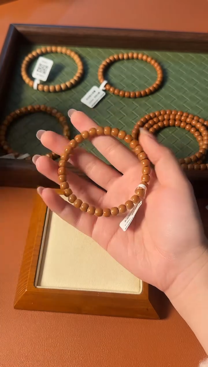 手串橄榄核【168】6.7mm老挝核尖老型单圈、正三花