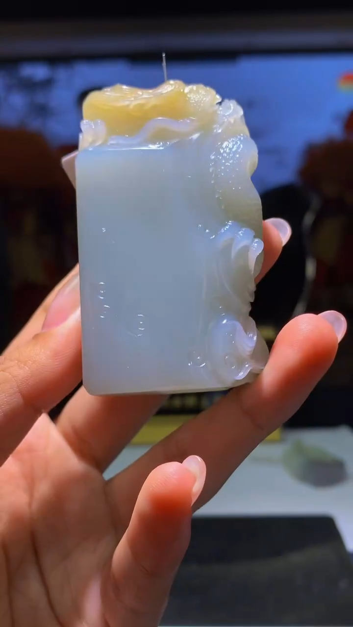 定制和田玉闪购毛货链接YEB079