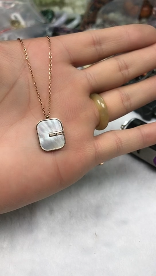 【闪购商品】贝壳以实物为准钛钢吊坠