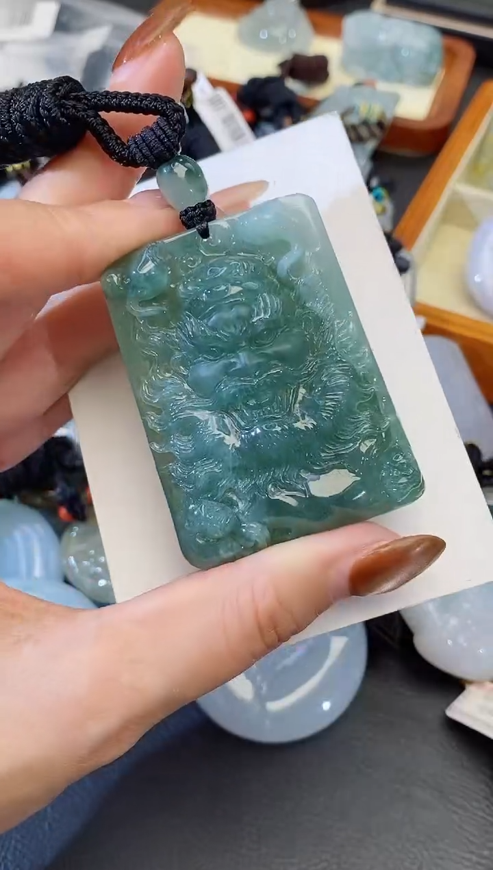 颈饰未镶嵌翡翠缅甸天然翡翠