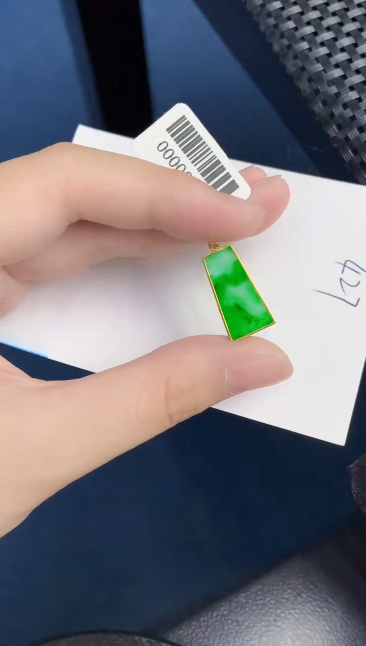 【闪购商品】翡翠18K金镶嵌颈饰000000000