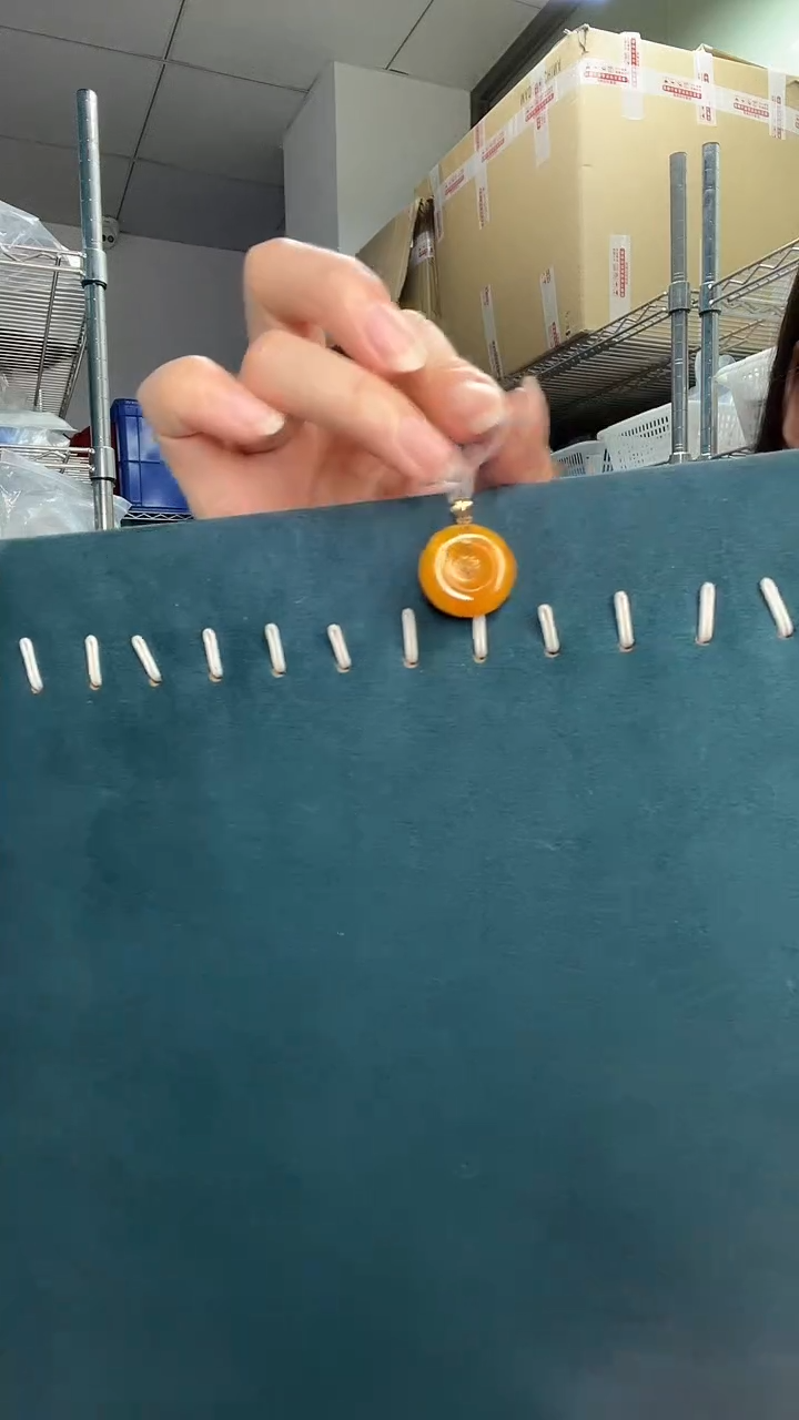 18K金镶嵌琥珀裸石天然蜜蜡G0733