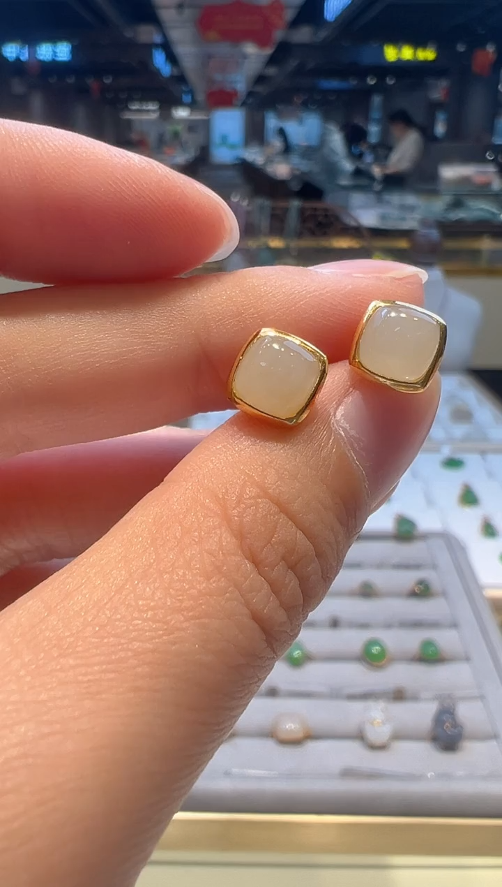 【闪购商品】和田玉耳饰银S925镶嵌28