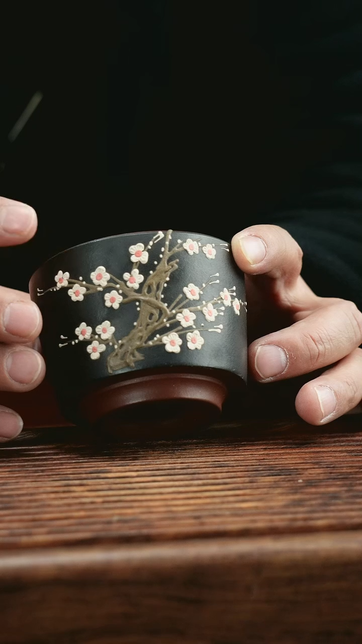 【闪购商品】紫砂茶杯过墙梅花