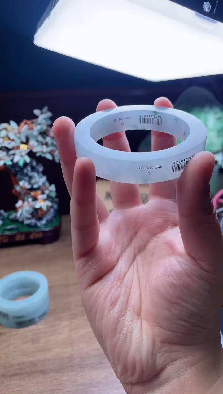 【闪购商品】定制翡翠手镯未镶嵌定制