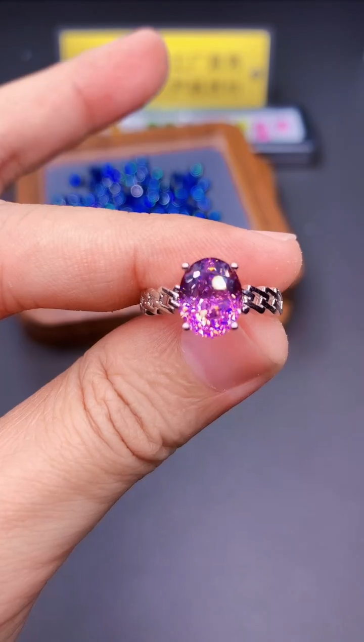 红色碧玺戒指银S925镶嵌.........