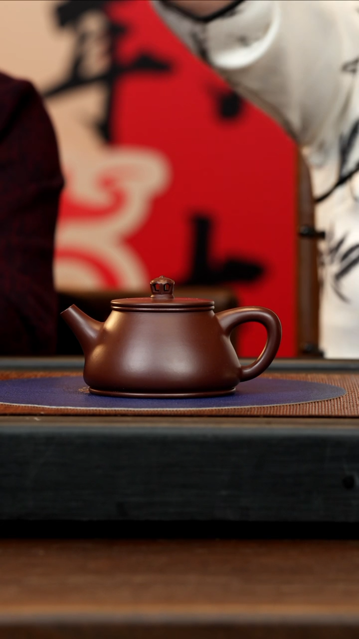 【闪购商品】紫砂茶壶LHQ 紫朱泥 石瓢 220cc