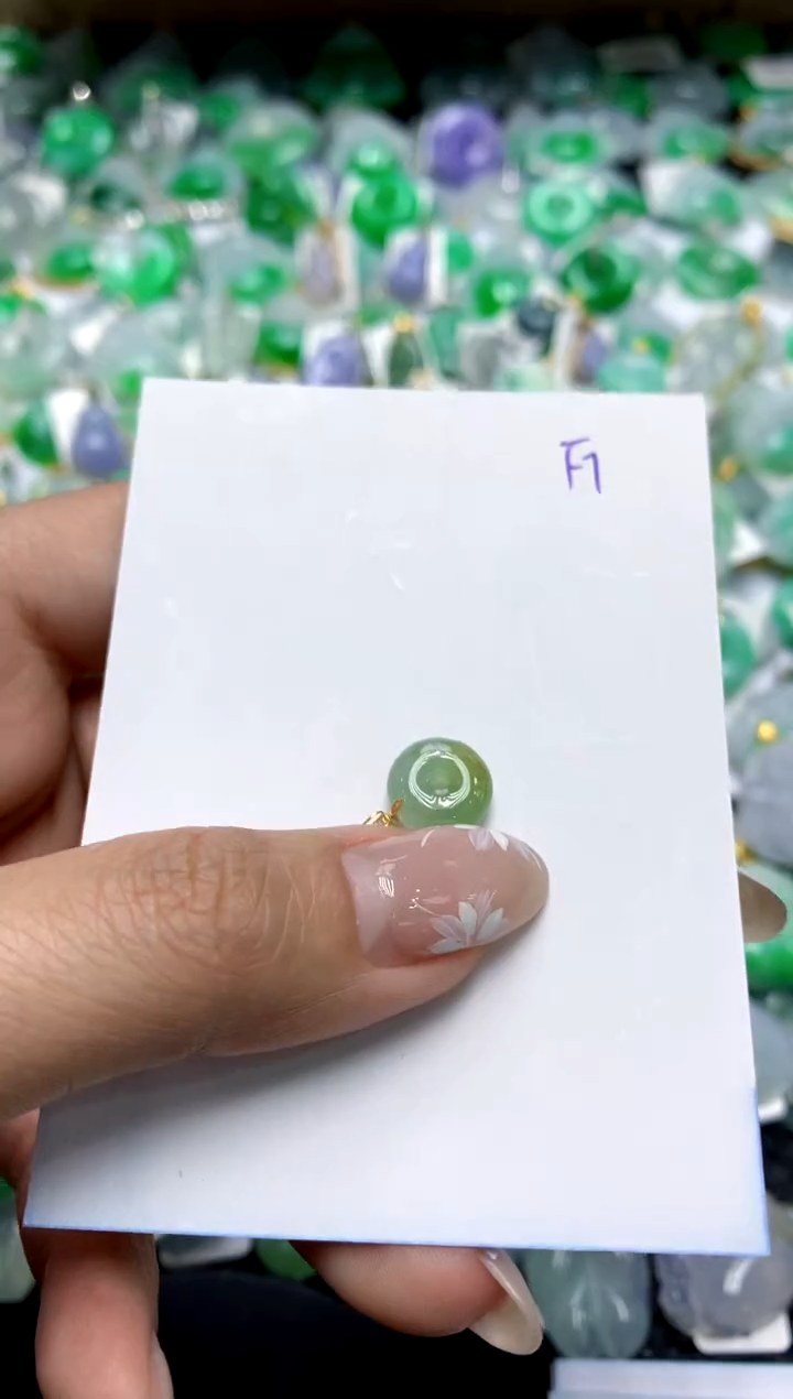 【闪购商品】翡翠颈饰18K金镶嵌111111111111