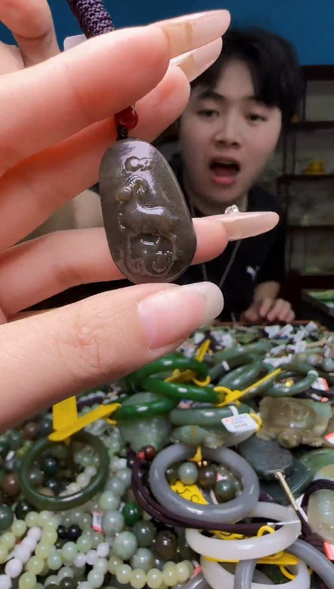 颈饰未镶嵌和田玉1