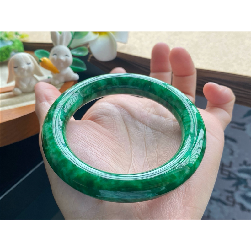 天然翡翠9.29批高货菠菜绿飘花镯8653号55.9-11.4-11天然翡翠手镯