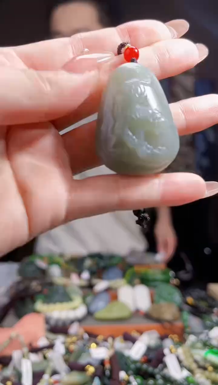 【闪购商品】和田玉颈饰未镶嵌拍一发一