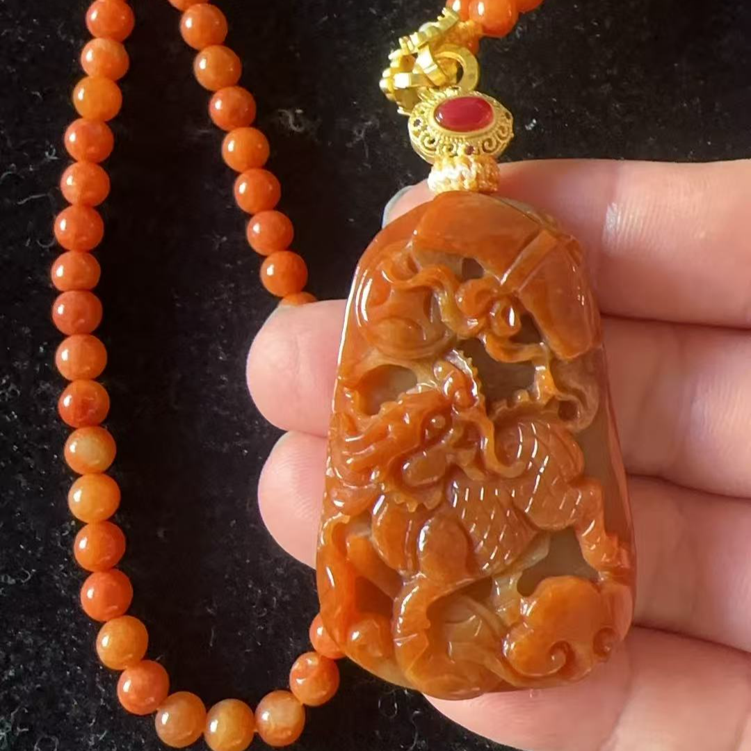 天然缅甸翡翠吊坠3309