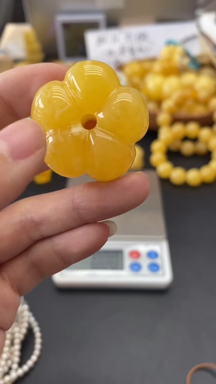 琥珀未镶嵌珠宝奇石2403