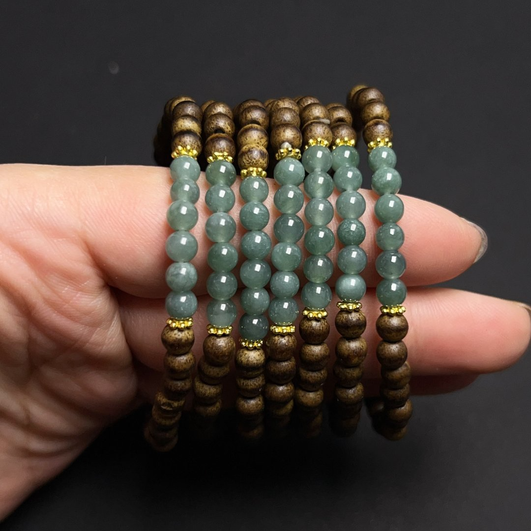 1551 翡翠+檀木 精致手串4MM （拍一发一多样性发货）