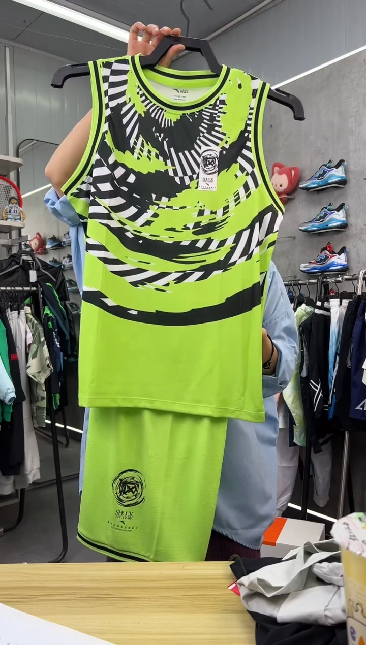安踏儿童衣服尺码 ：150