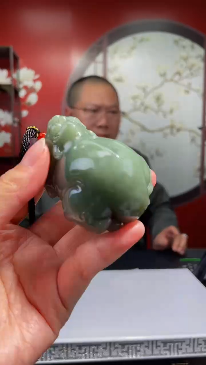 【闪购商品】定制和田玉Boss阳天然和田玉（拍一发一)