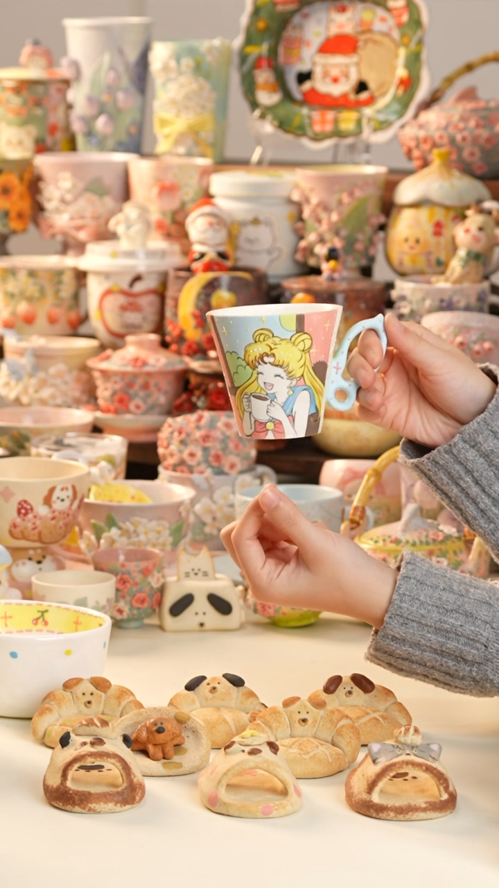 摆件陶景德镇釉下彩手绘设计师款陶瓷