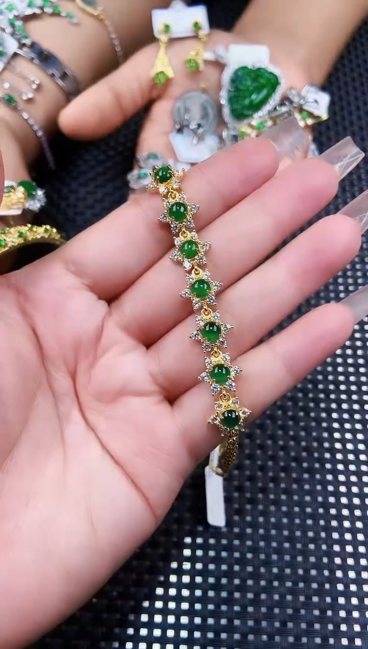 【闪购商品】翡翠手链未镶嵌111111111