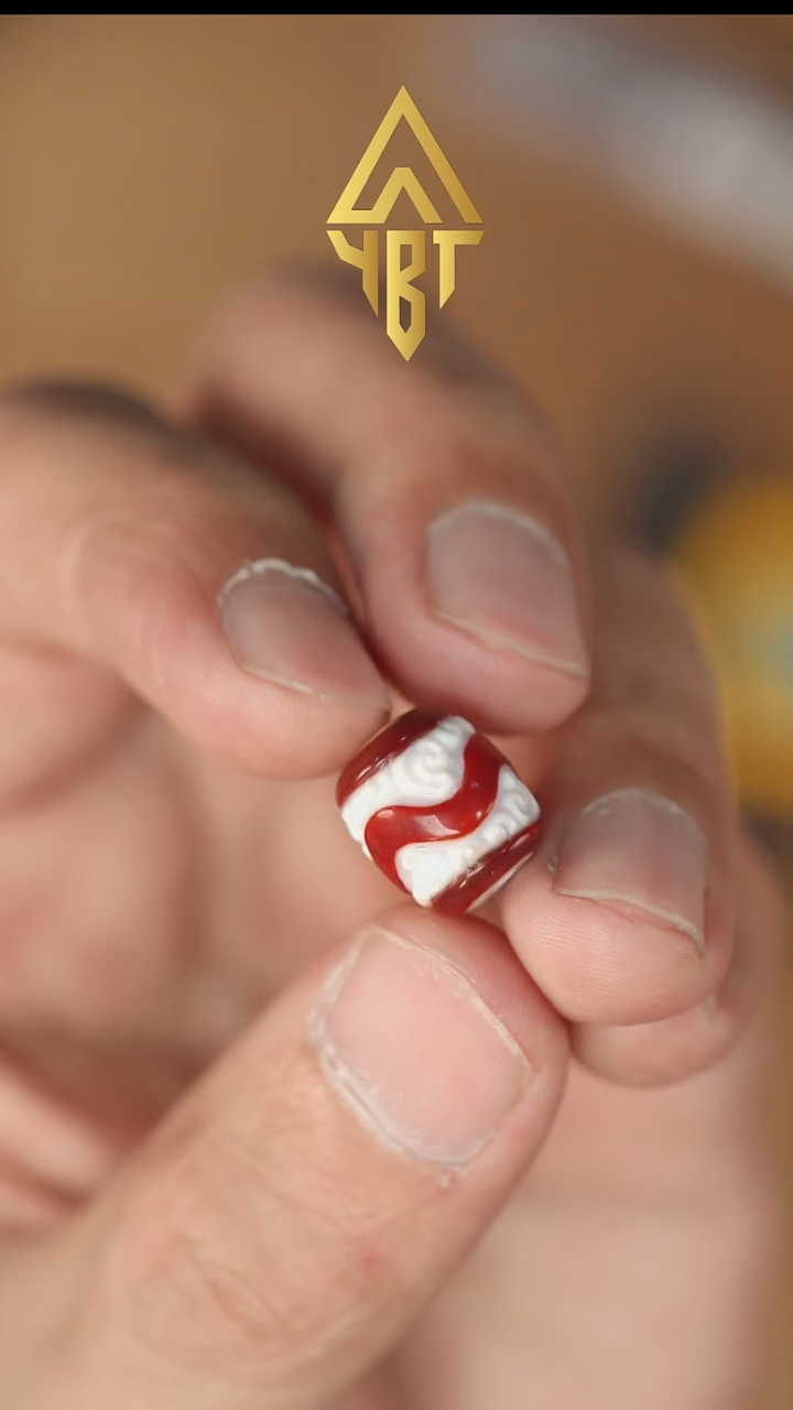 琉璃/树脂/塑料类慕*红虎牙-直径11