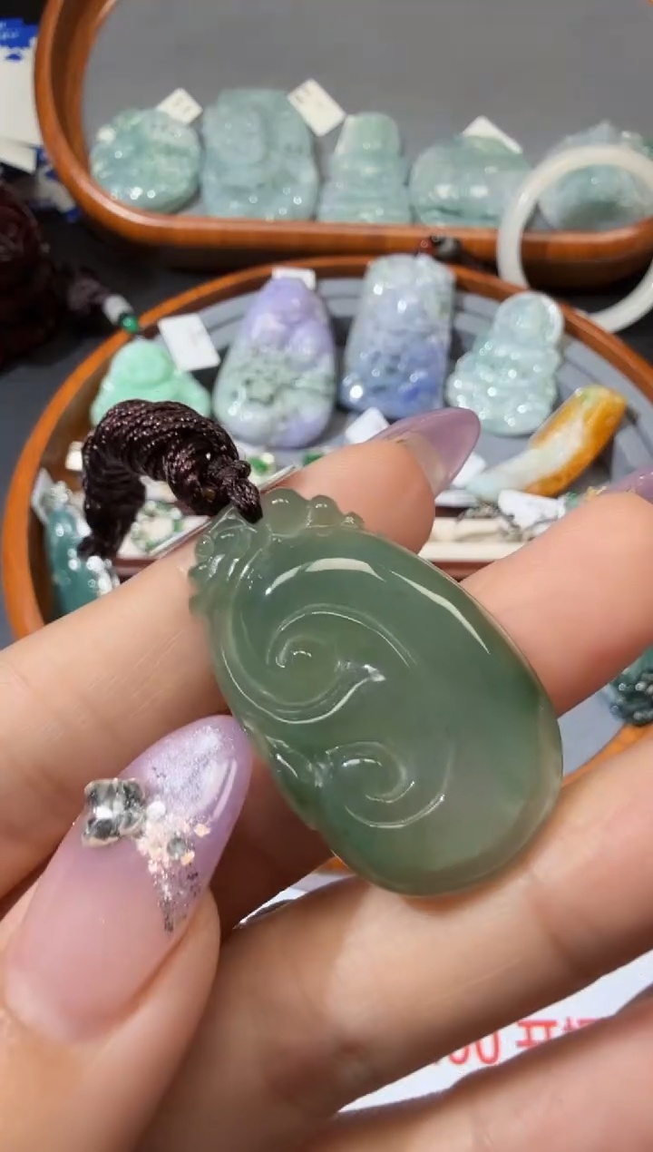 翡翠未镶嵌颈饰257.。。。。