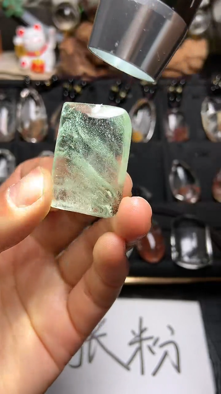 【闪购商品】水晶吊坠(赠链)未镶嵌30