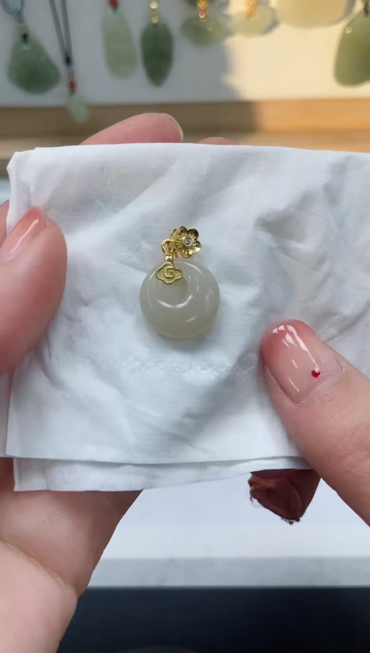 【闪购商品】和田玉吊坠(赠链)银S925镶嵌000