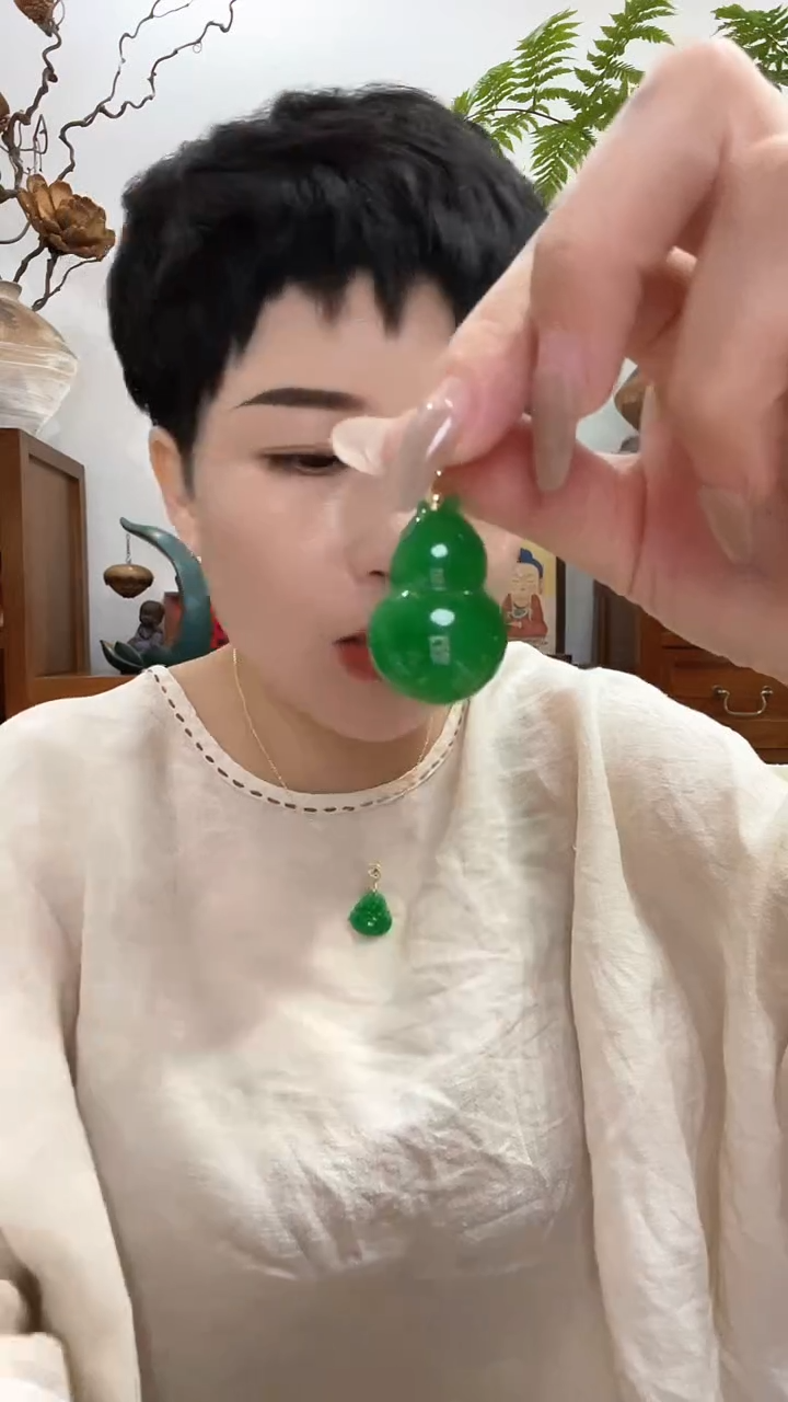 翡翠未镶嵌颈饰443