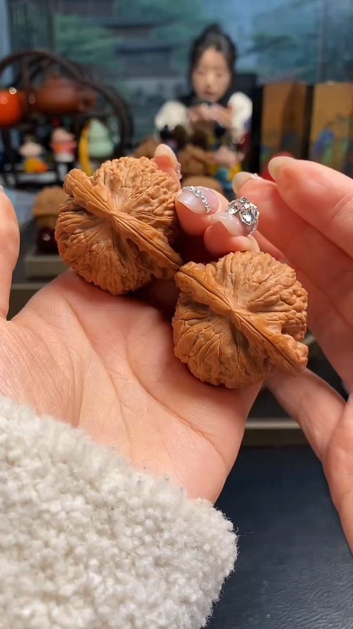 【闪购商品】文玩核桃把件H138白狮子45