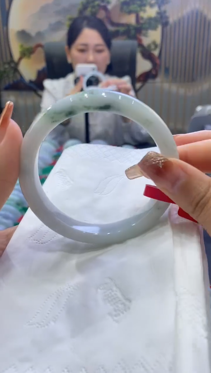 【闪购商品】翡翠手镯未镶嵌00004785