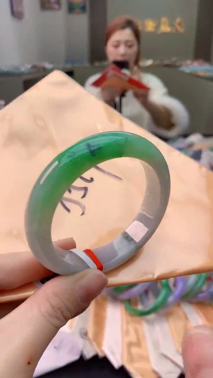 【闪购商品】翡翠手镯未镶嵌0984890114