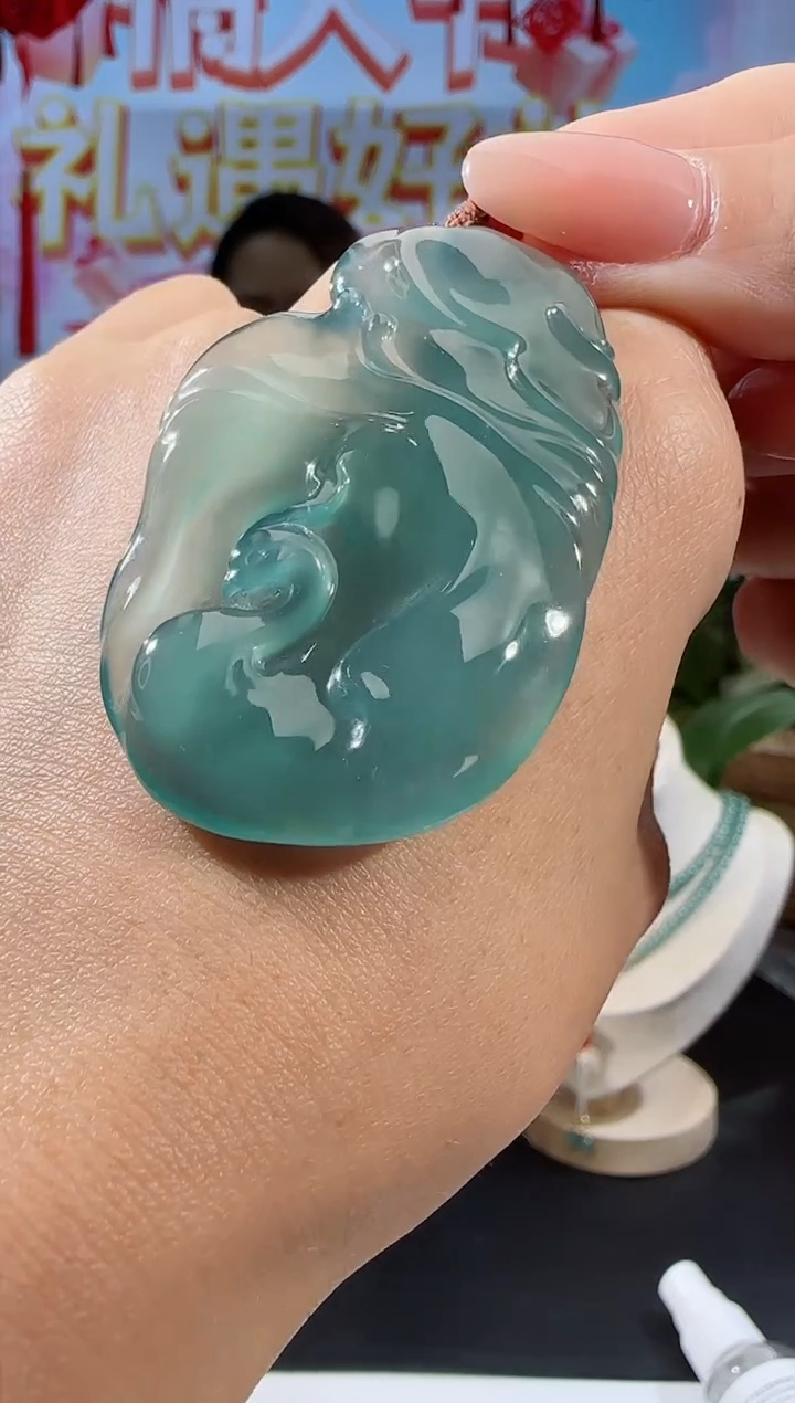 【闪购商品】翡翠吊坠(不含链)未镶嵌凤凰