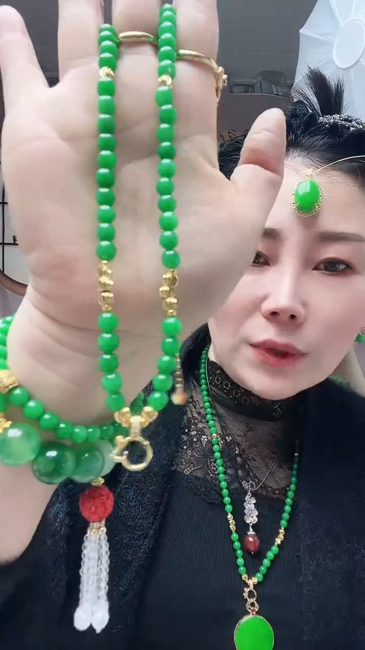 【闪购商品】翡翠颈饰14K金镶嵌卡6万能链