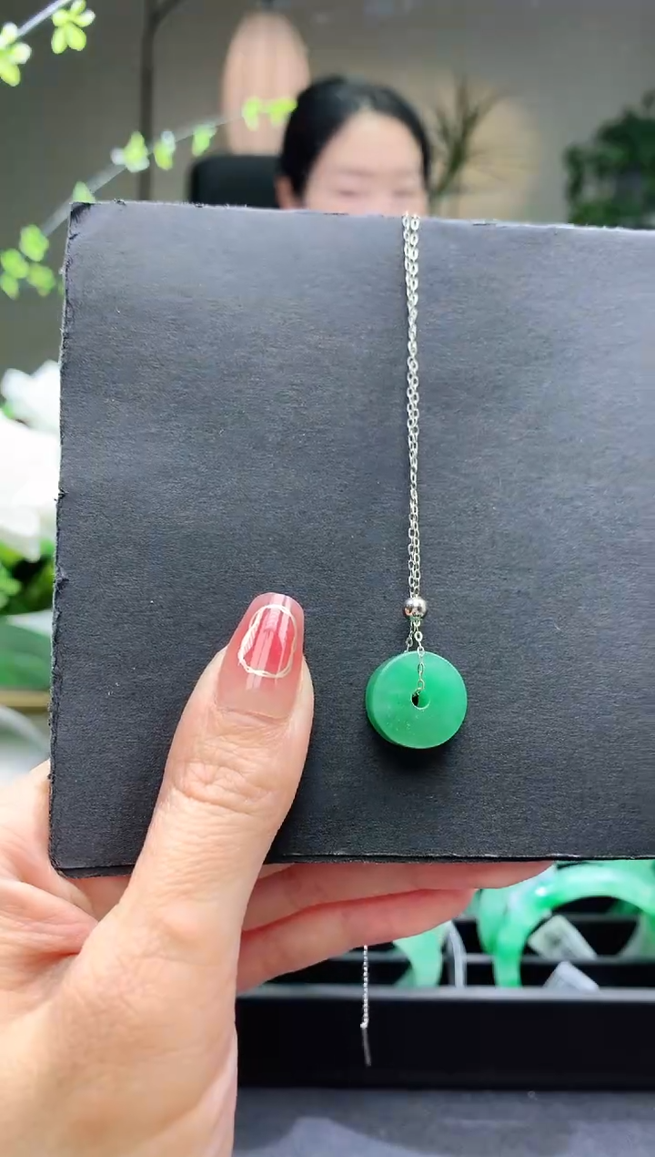 【闪购商品】石英质玉项链银S925镶嵌项链