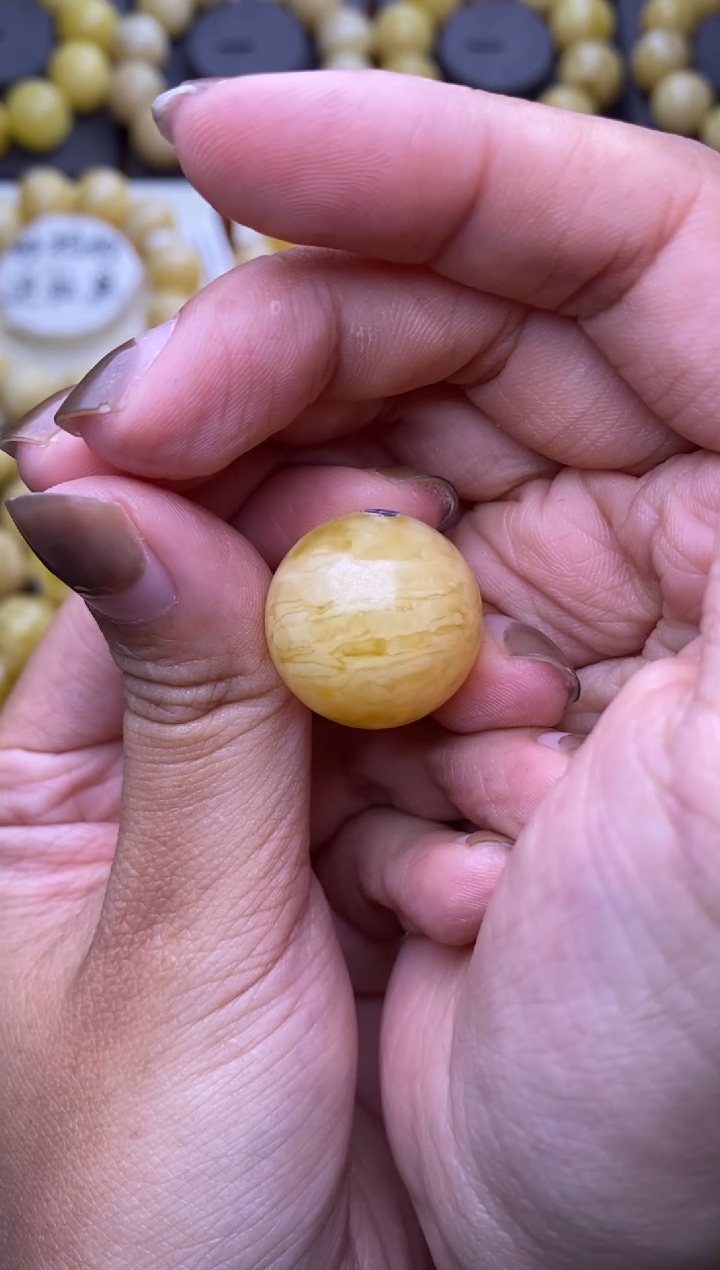 裸石琥珀未镶嵌大小姐珠宝91