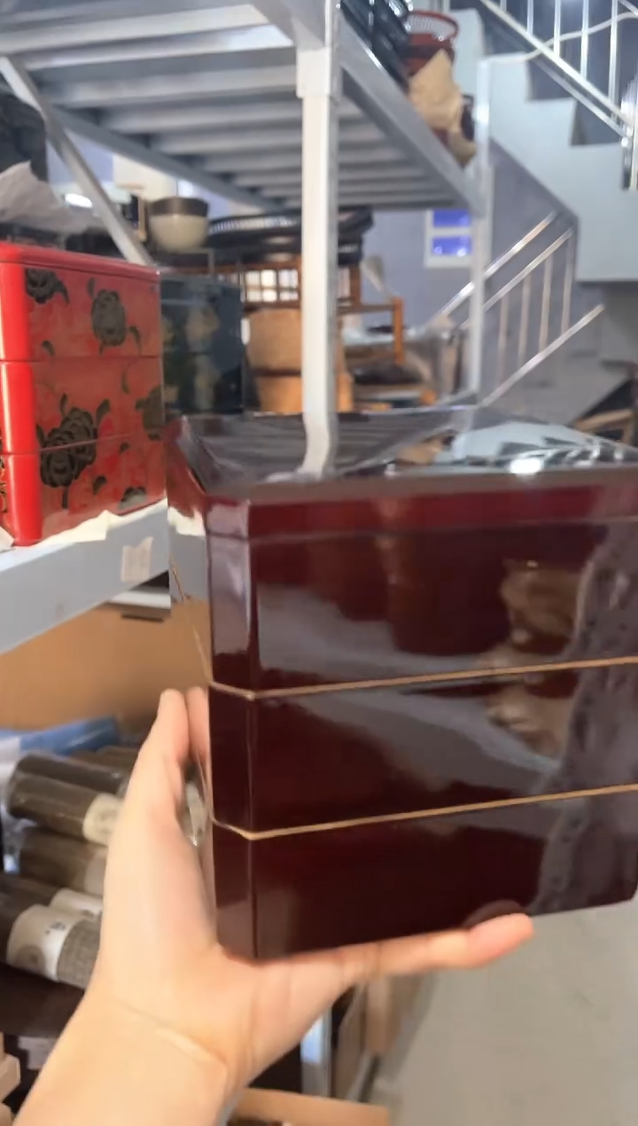 【闪购商品】木胎漆盒 内红外棕含金边 15cm