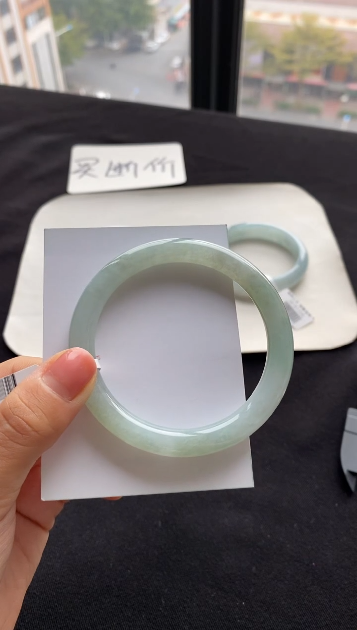 【闪购商品】翡翠手镯（圆镯）未镶嵌56圆条--不退不换