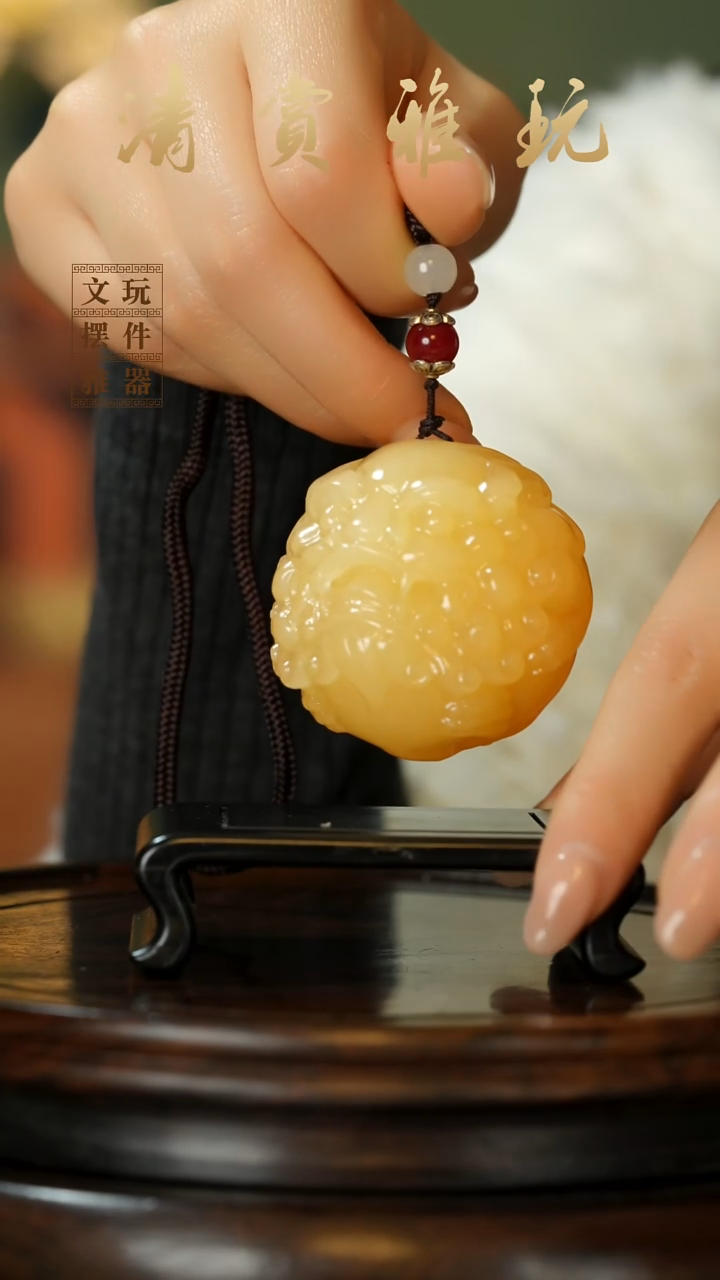 玉《醒狮貔貅》手把件摆件