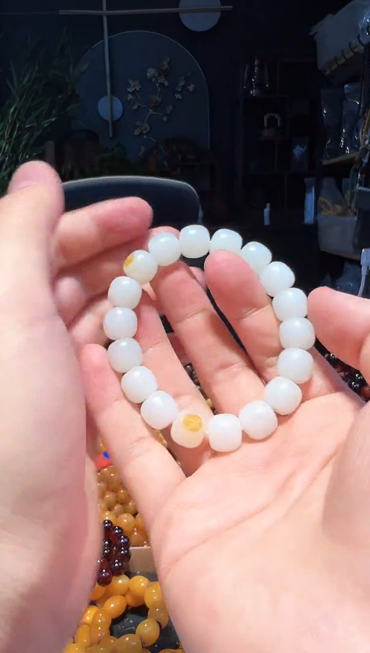 【闪购商品】和田玉手串未镶嵌12+