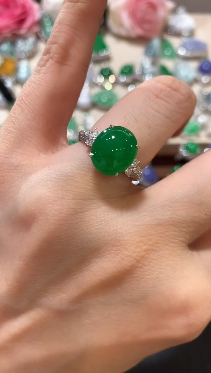 18K金镶嵌戒指翡翠m123   