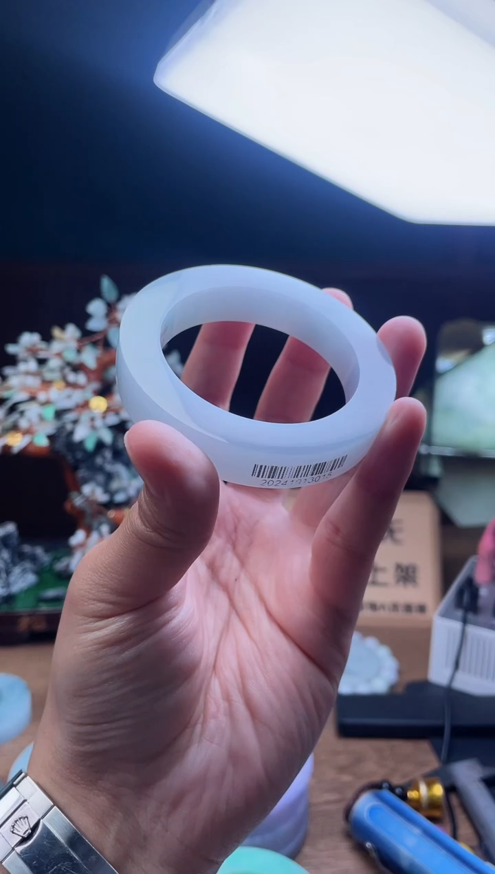 【闪购商品】定制翡翠手镯未镶嵌定制