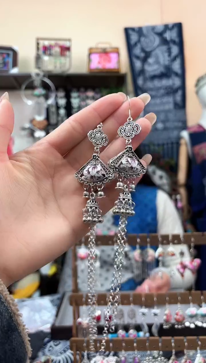 织绣民族风非遗老绣饰品570