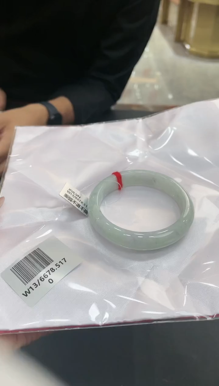 【闪购商品】翡翠手镯未镶嵌lcg镯w13-6678.5170