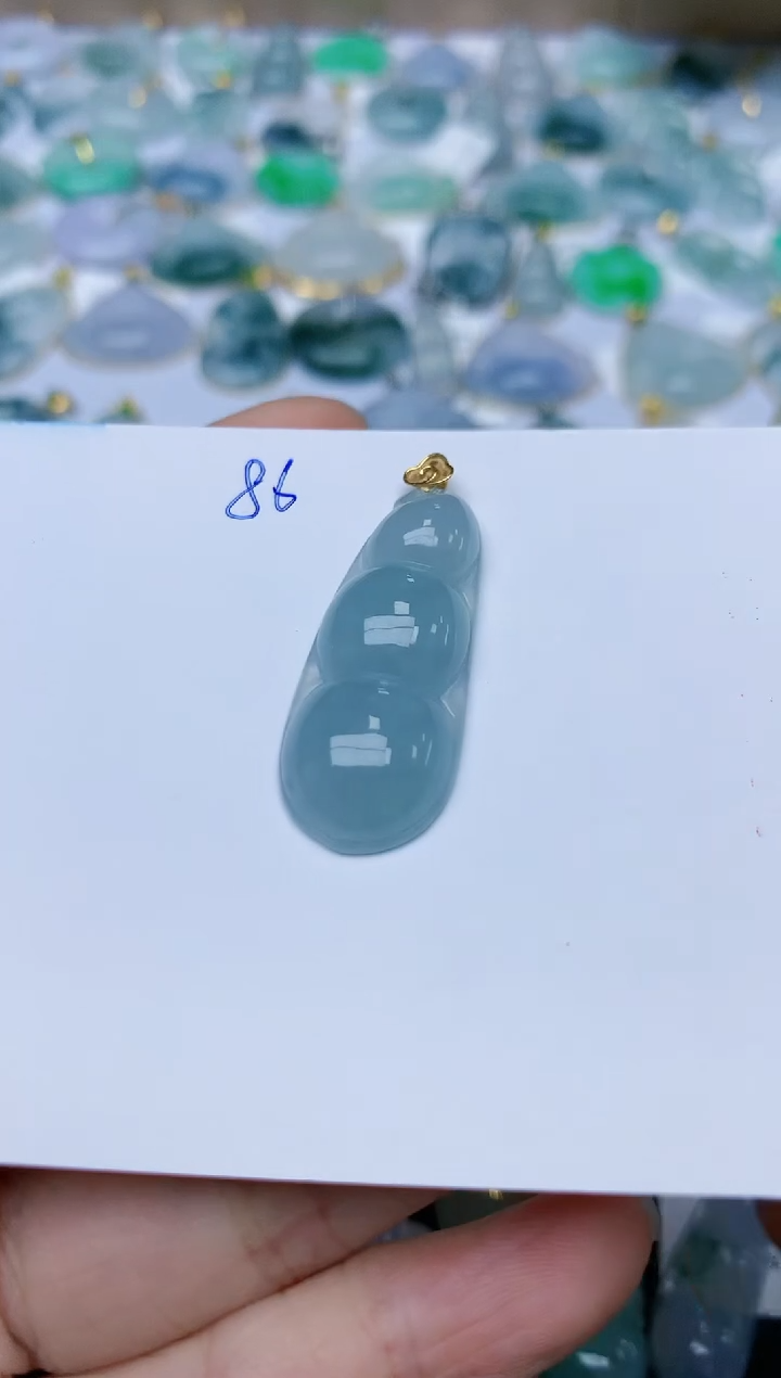 【闪购商品】翡翠颈饰18K金镶嵌天然翡翠A货    86