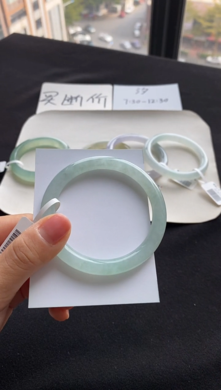 【闪购商品】翡翠手镯（圆镯）未镶嵌54圆条--不退不换