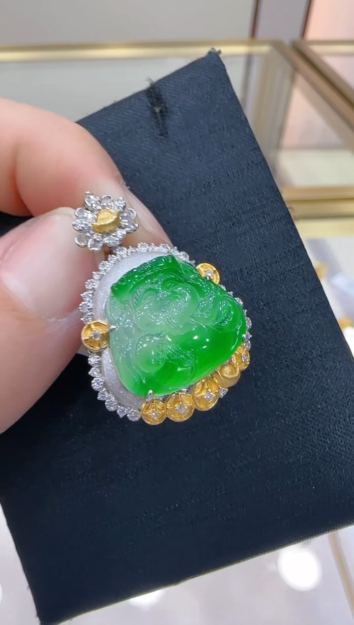 【闪购商品】翡翠吊坠(不含链)18K金镶嵌团购多样性发一件