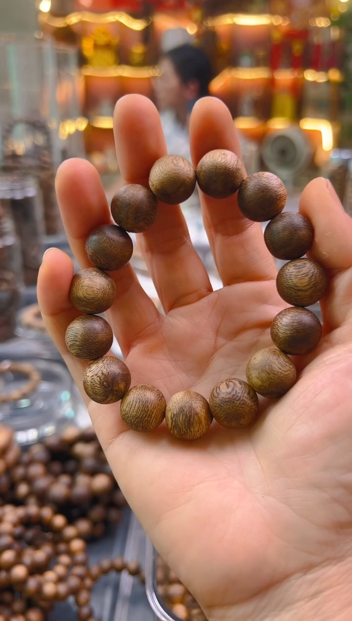 沉香手串棋楠圆珠单圈