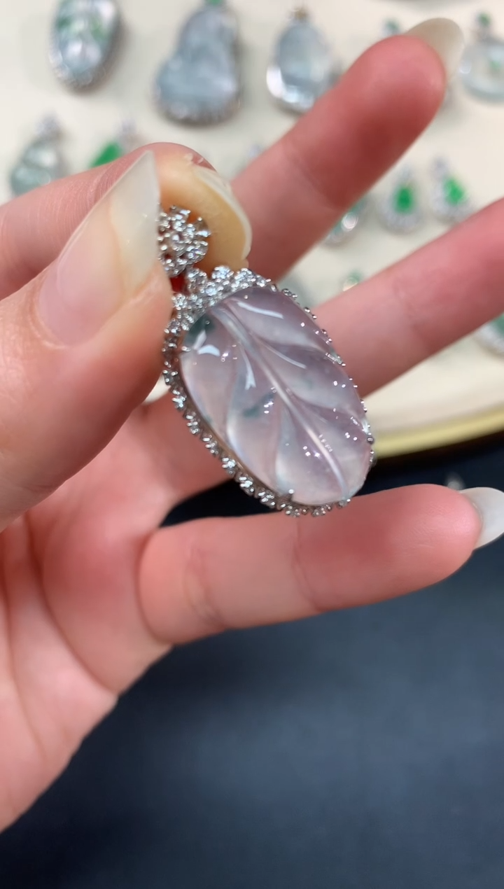 【闪购商品】翡翠吊坠(不含链)18K金镶嵌叶子A75|7980