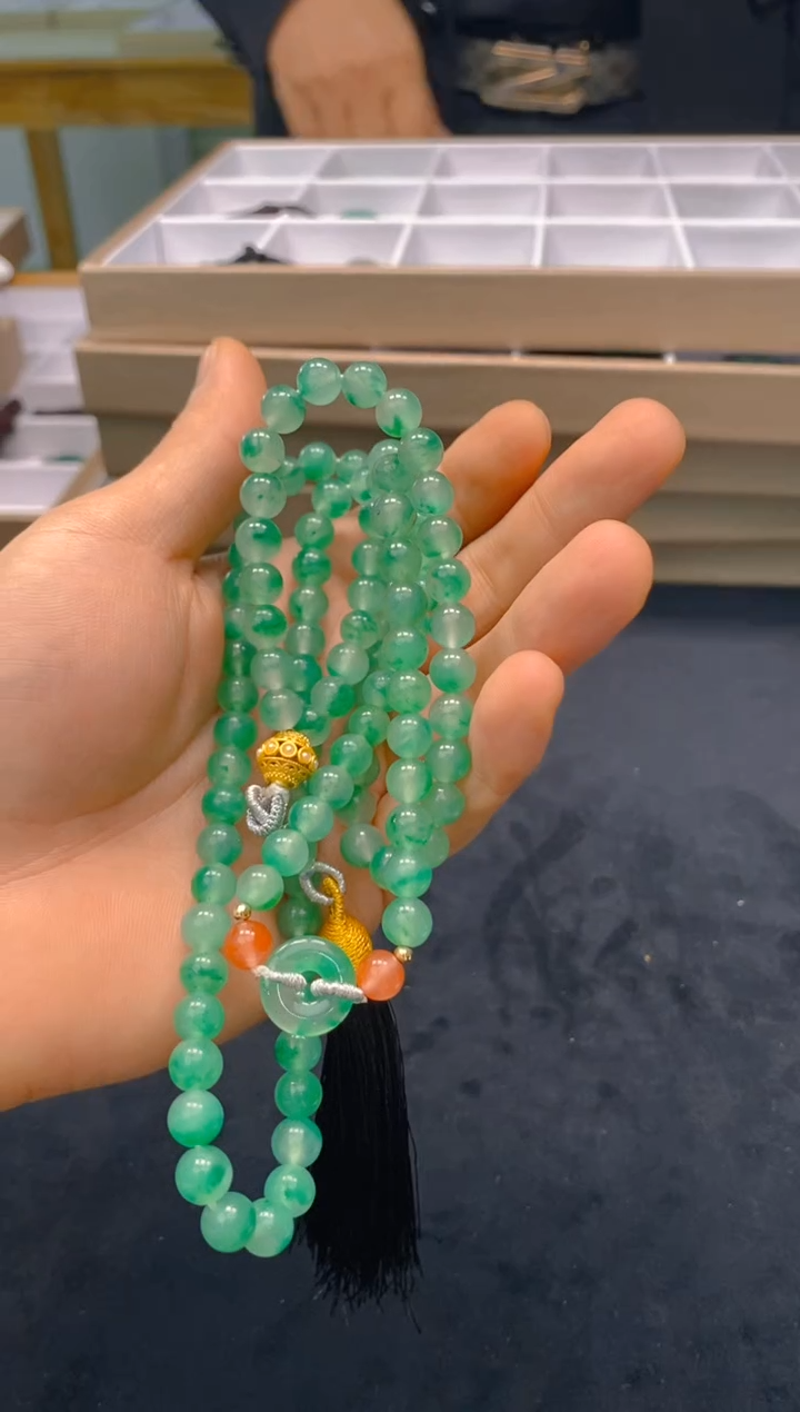 【闪购商品】石英质玉手链未镶嵌冰美人非洲翠14